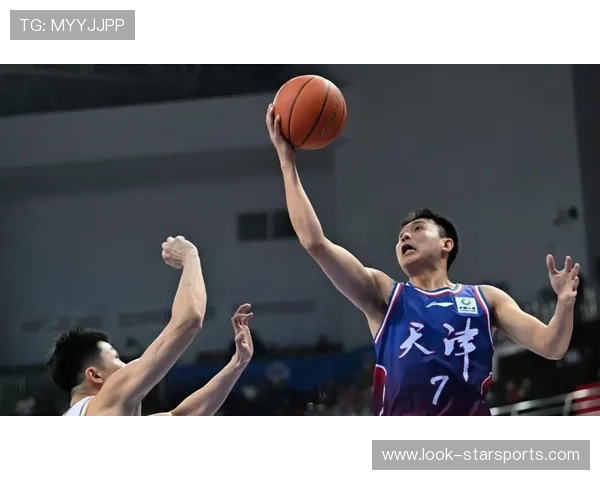 全程高清篮球赛事直播解析精彩瞬间与赛场战术分析