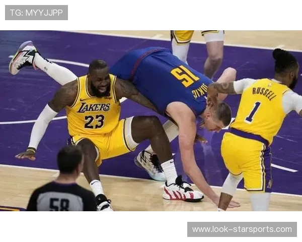 湖人詹姆斯关键表现逆转比赛助球队锁定季后赛席位